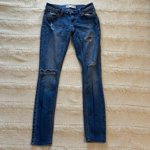 RSQ distressed jeans women’s - Picture 1 of 16
